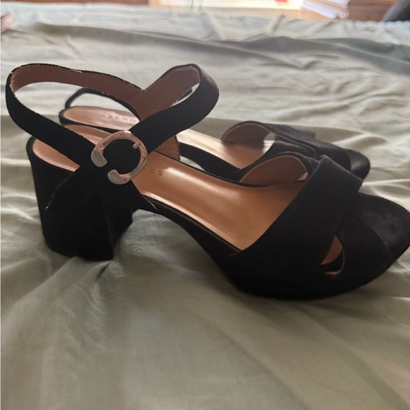 AEROSOLES Women's Elegant Black Sandals - Picture 5 of 6